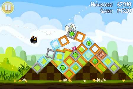 Angry Birds Seasons v1.4.0 [iPhone/iPod Touch]